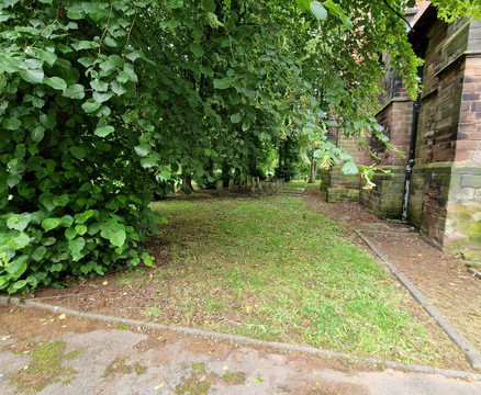 St Chad's Churchyard-Kirkby必去景点