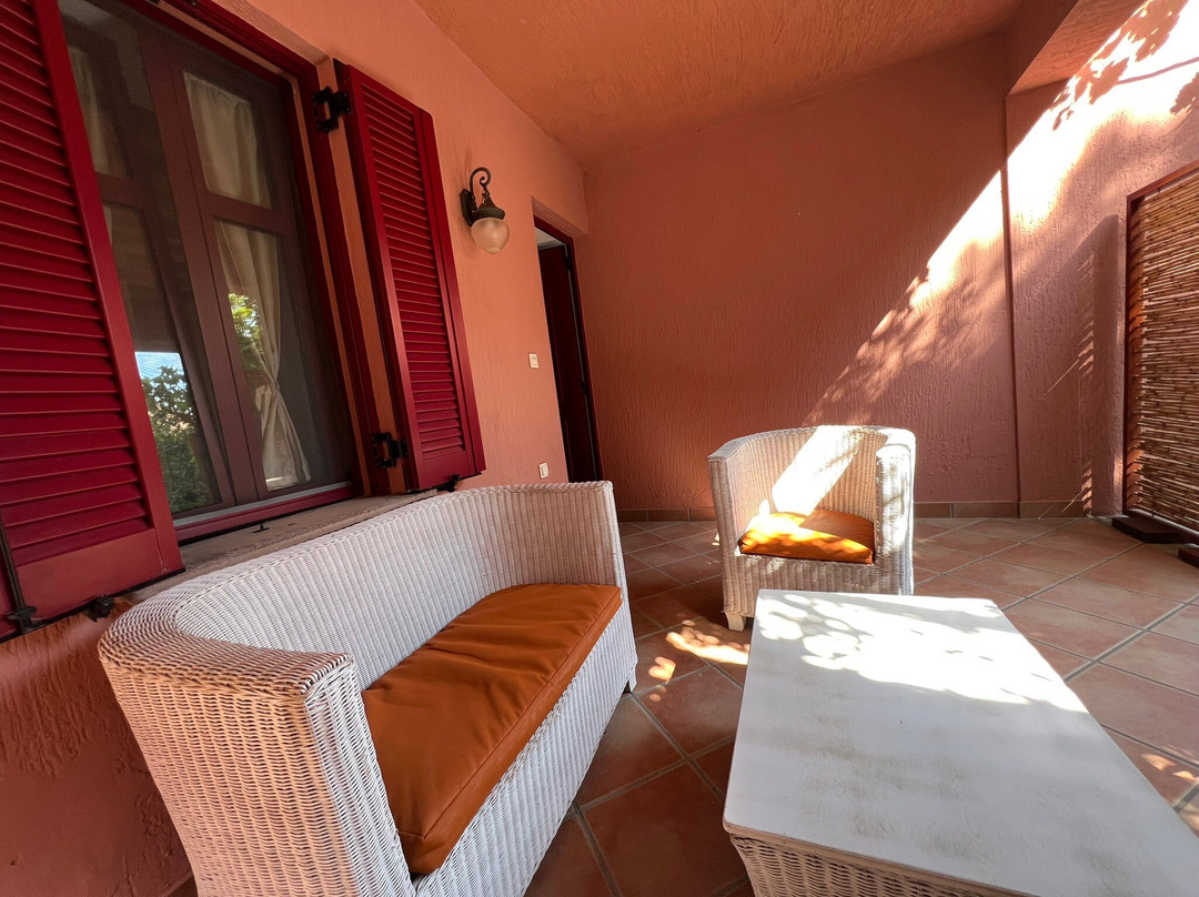 The Varos Residences Hotel主图