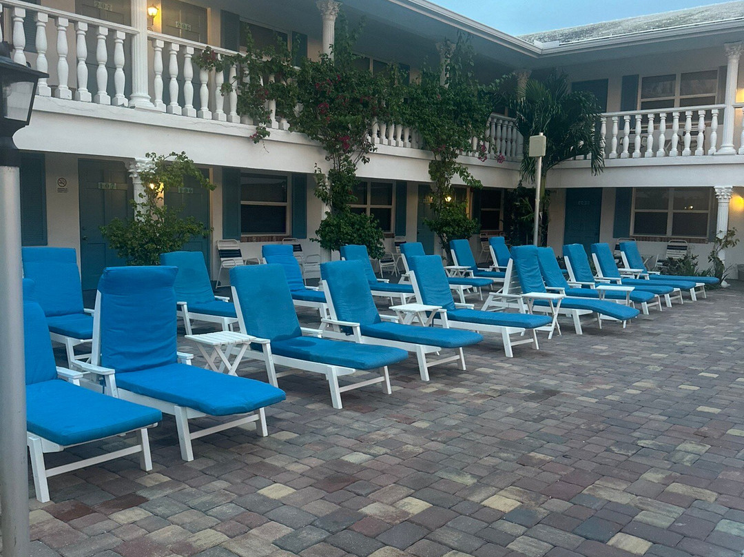 Carriage House Resort主图