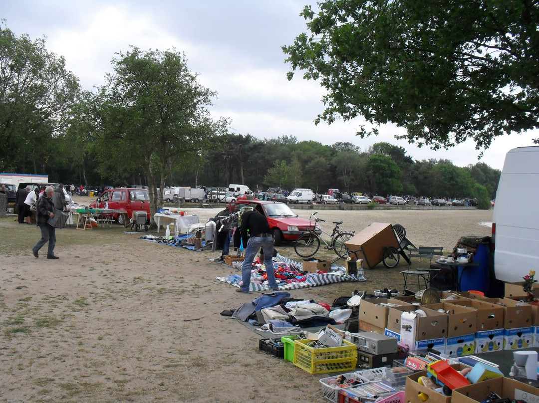 Carbootsale - Kofferbakmarkt - Oss景点图片