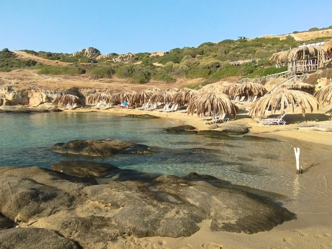 Tigania Beach景点图片