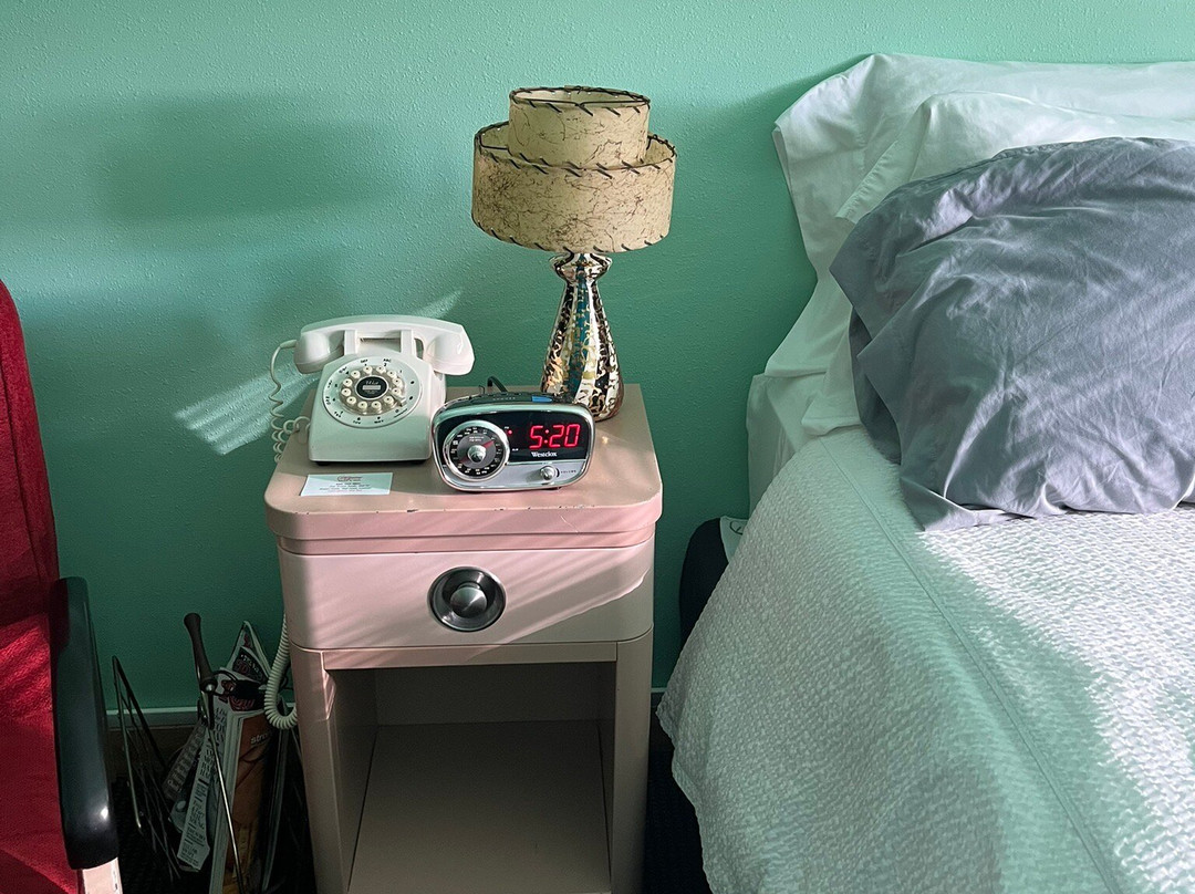 Holiday Music Motel主图