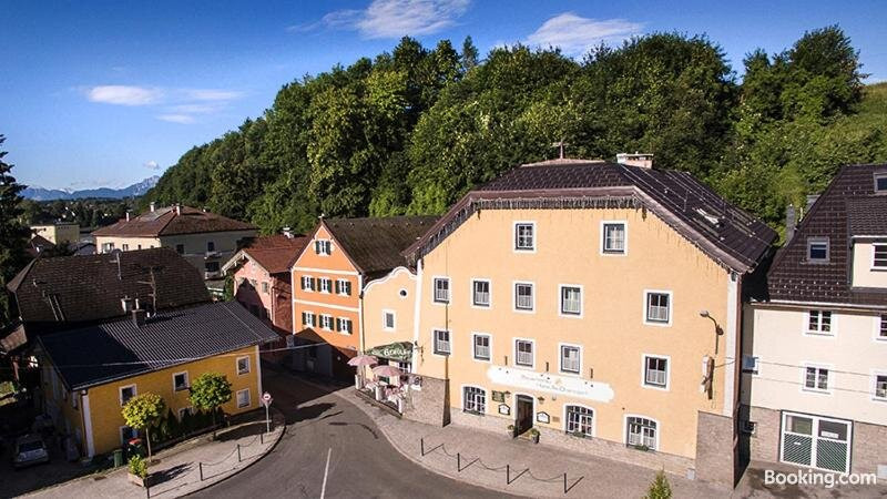 Bauernbraeu Hotel Alt Oberndorf主图