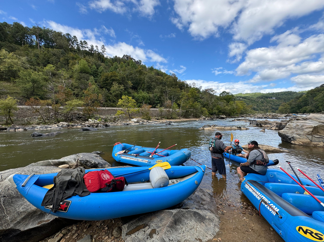 French Broad Adventures景点图片