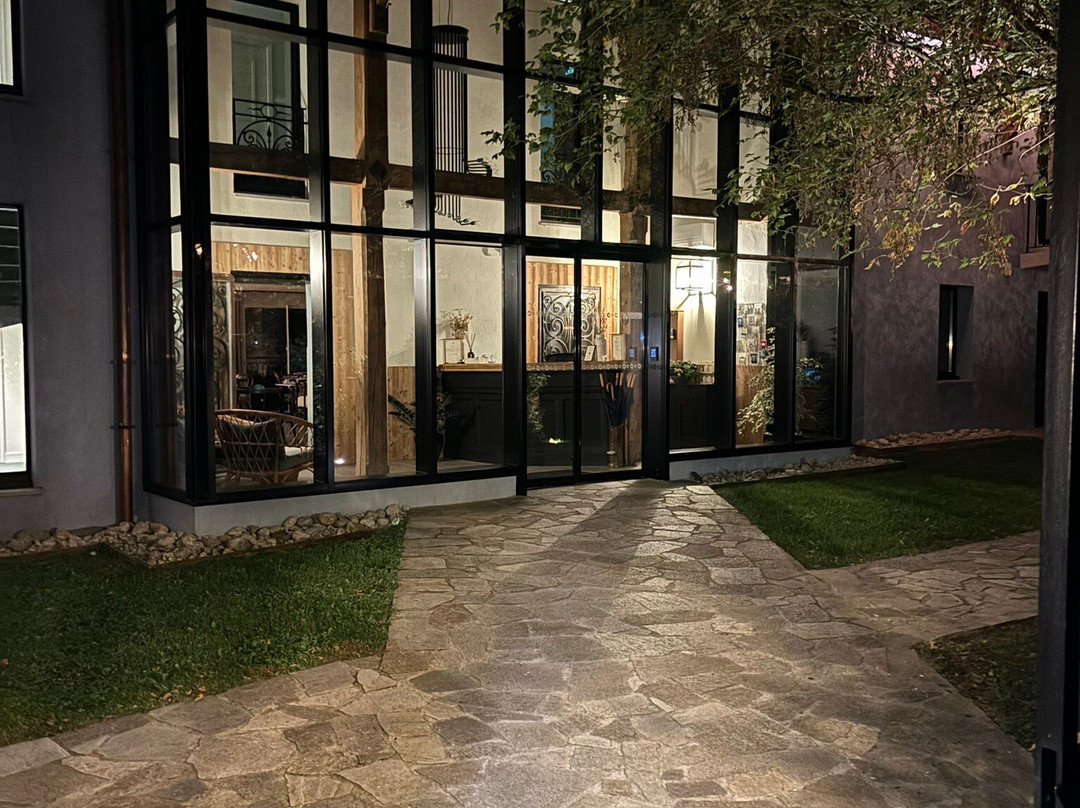 Hotel Le Mouton Bleu主图