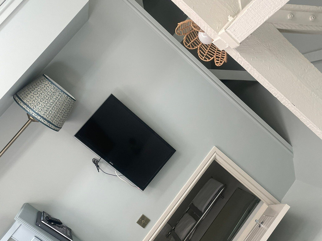 The White Hart主图