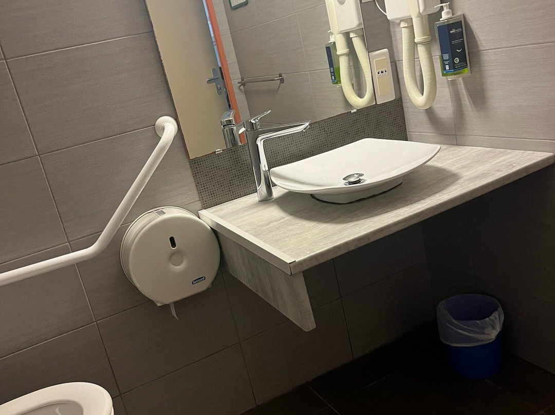 Brit Hotel Saint-Lo主图