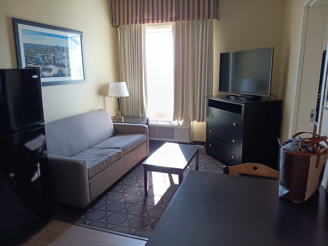 莱克星顿南/汉堡拉金塔旅馆及套房酒店主图