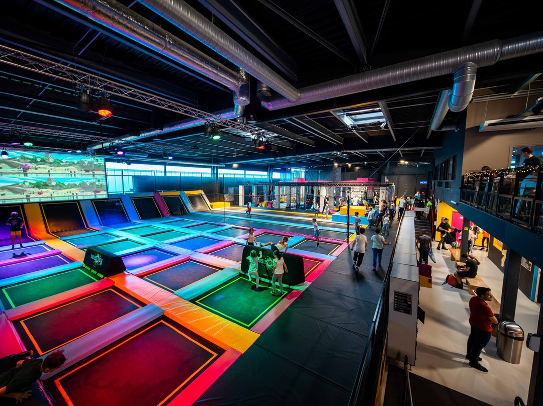 Trampoline44景点图片