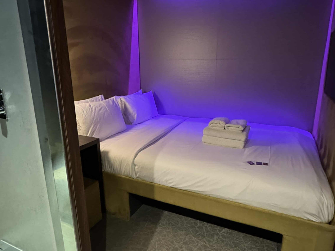 Bloc Hotel London Gatwick Airport主图