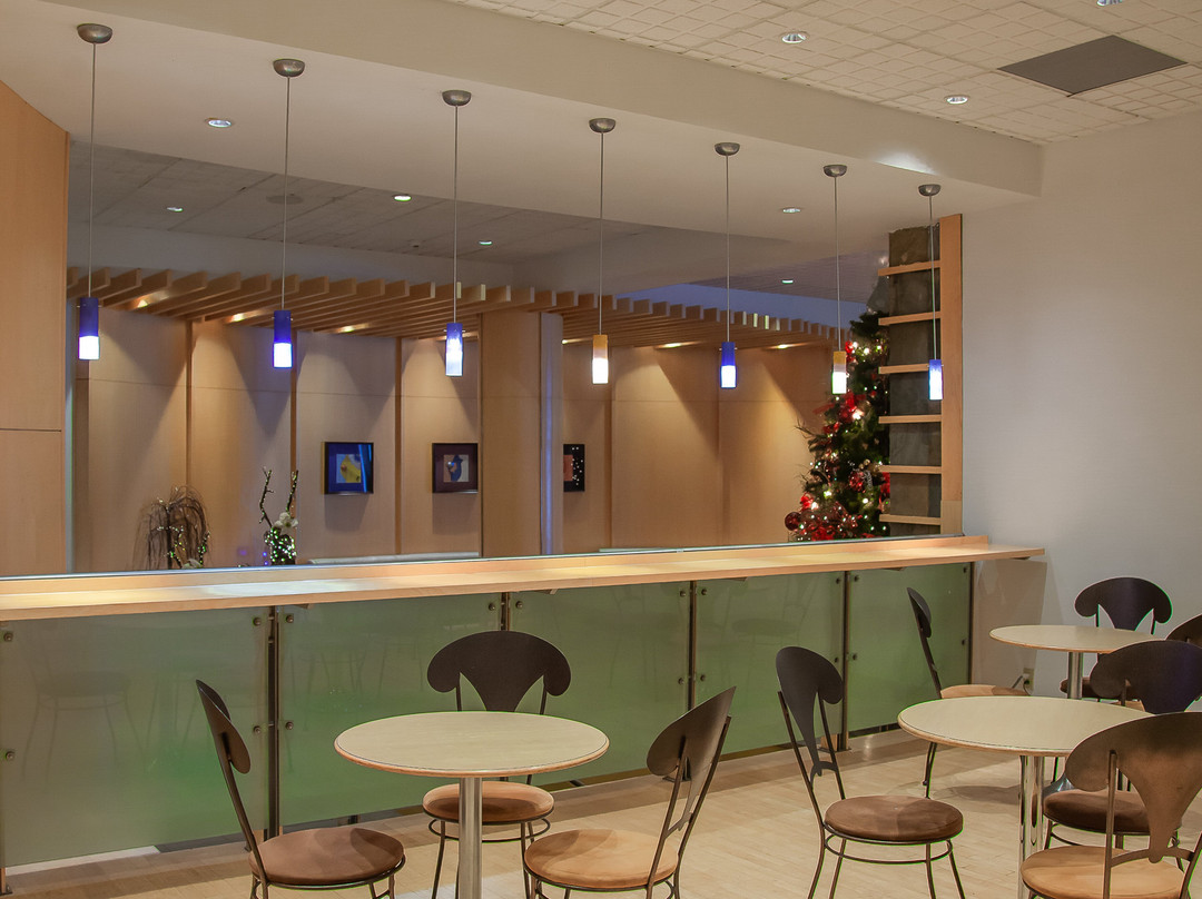 Ihotel & Conference Centre (formerly Radisson Red Deer)主图