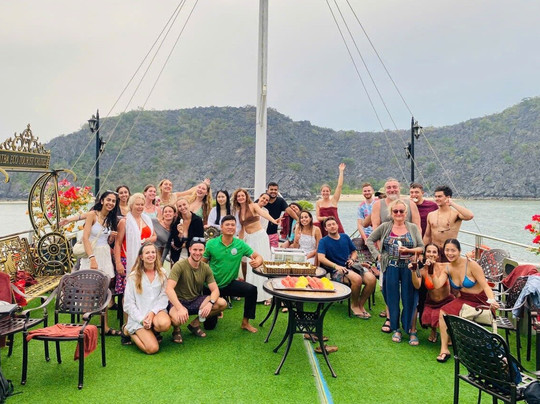 ECO TOURIST CAT BA ISLAND