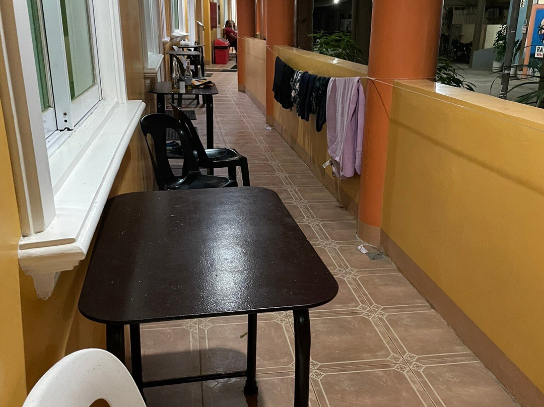 Raymen Beach Resort主图