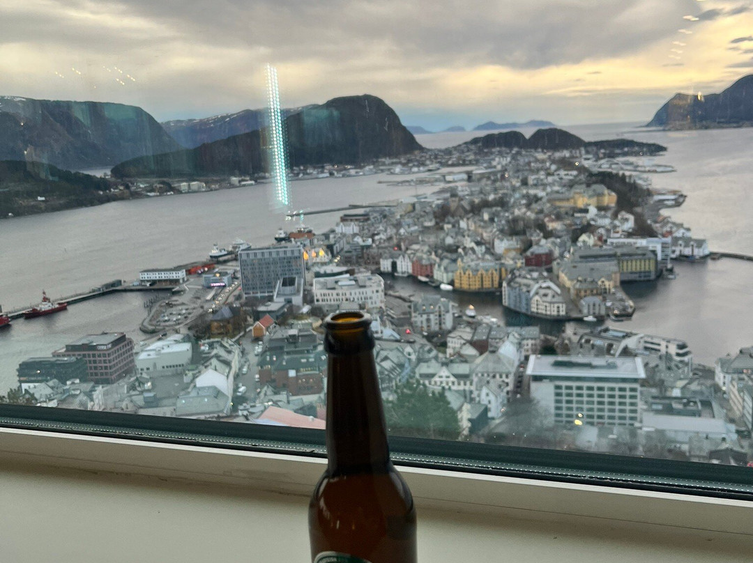 Fjellstua Viewpoint景点图片