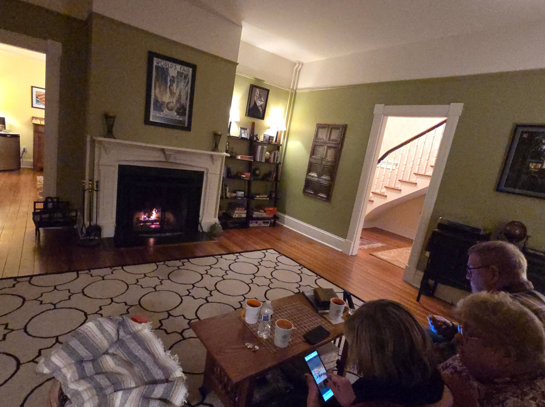 Waypoint House主图