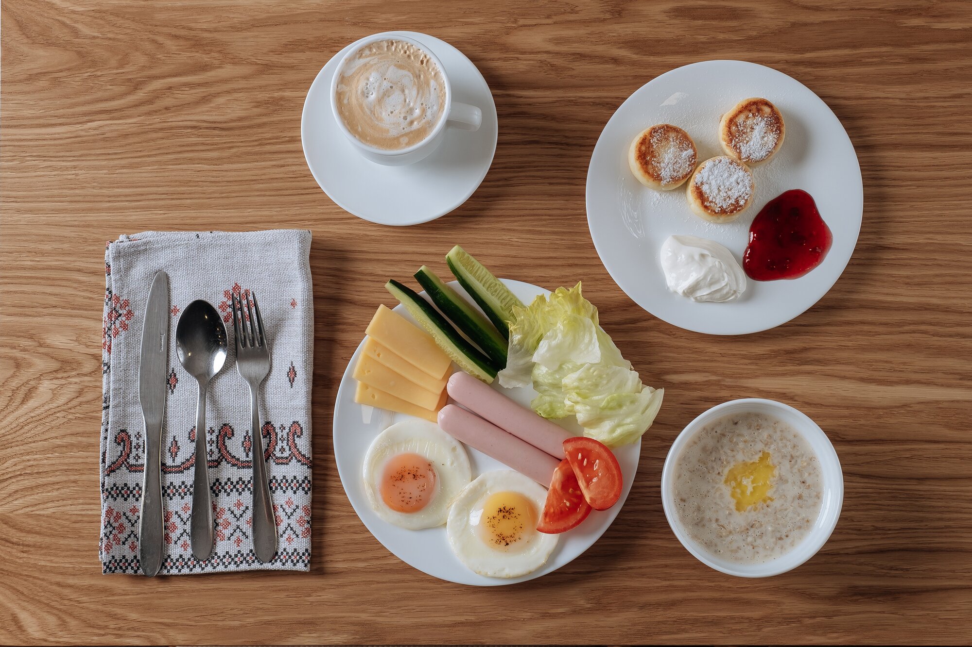 Postoyaly Dvor-餐饮