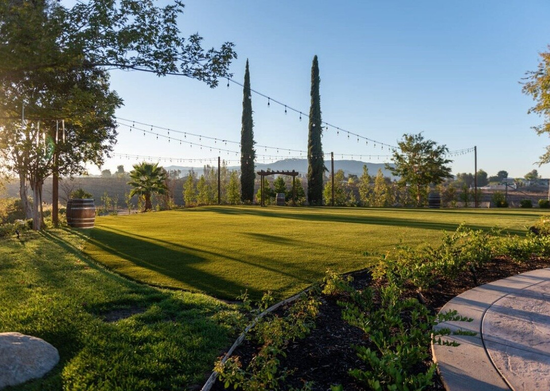 Best Coast Tours - Temecula Wine Tour from Bonsall