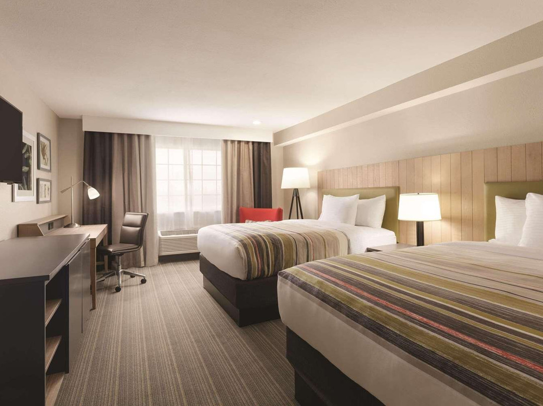 Country Inn & Suites by Radisson, Bakersfield, CA