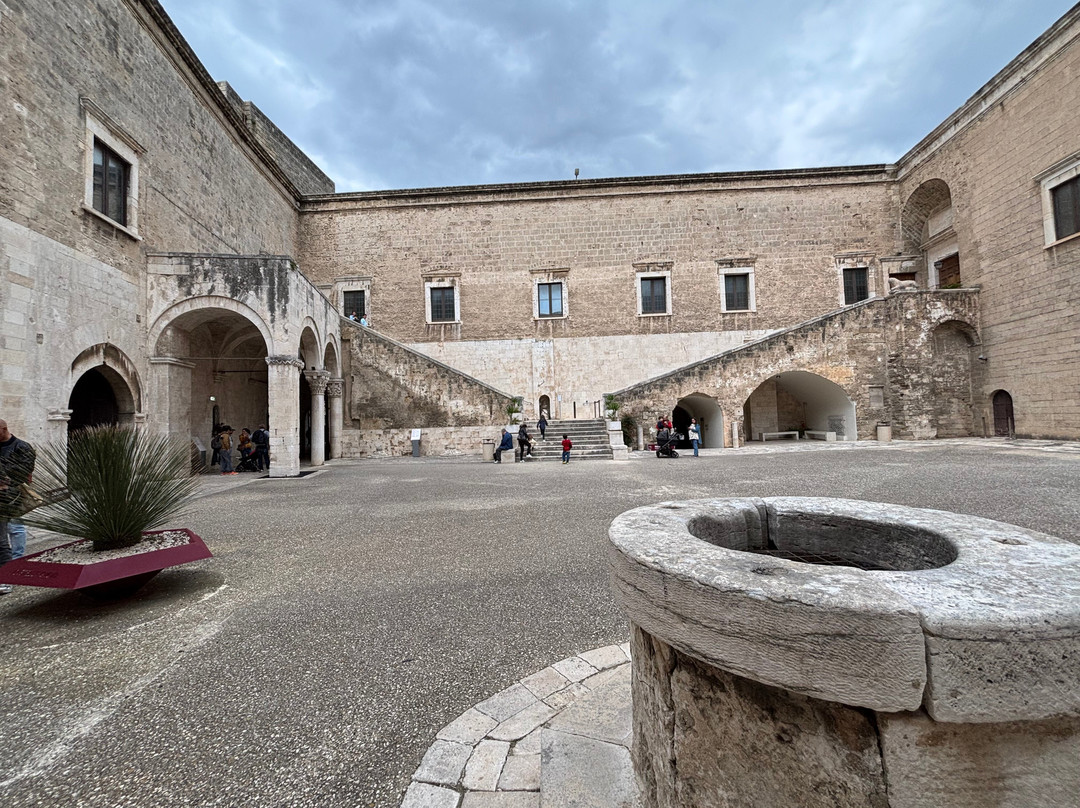 Castello Normanno Svevo-巴里必去景点