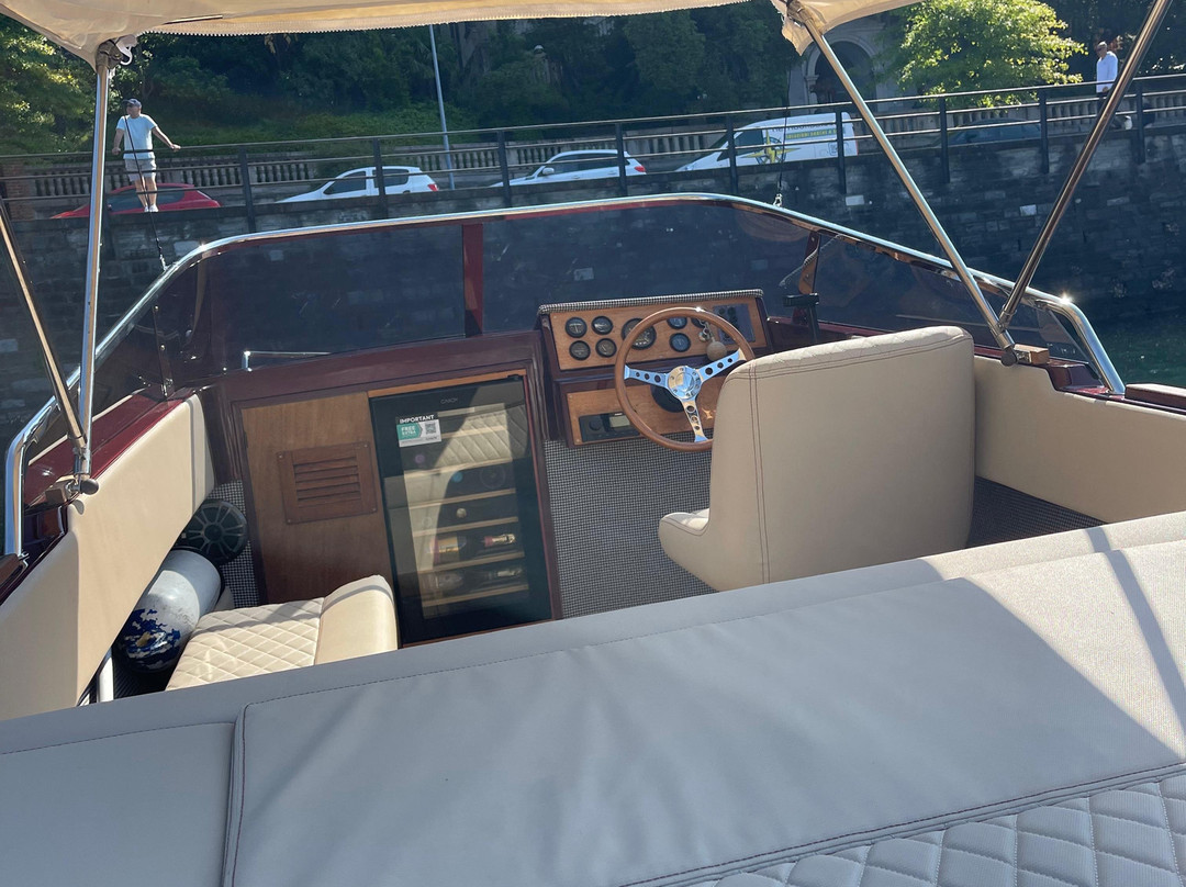 Private Boat Tour Como Lake RMDESIGN01-切尔诺比奥必去景点