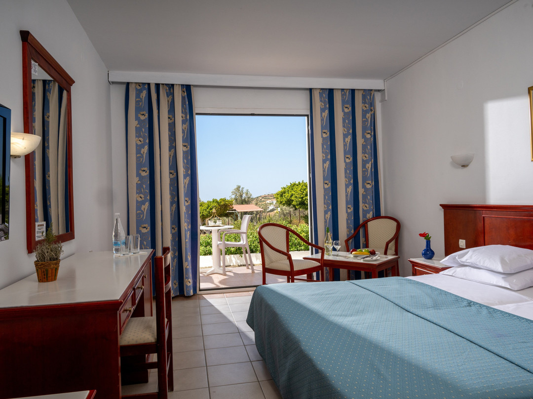 陽光克里特海灘&村莊飯店主图