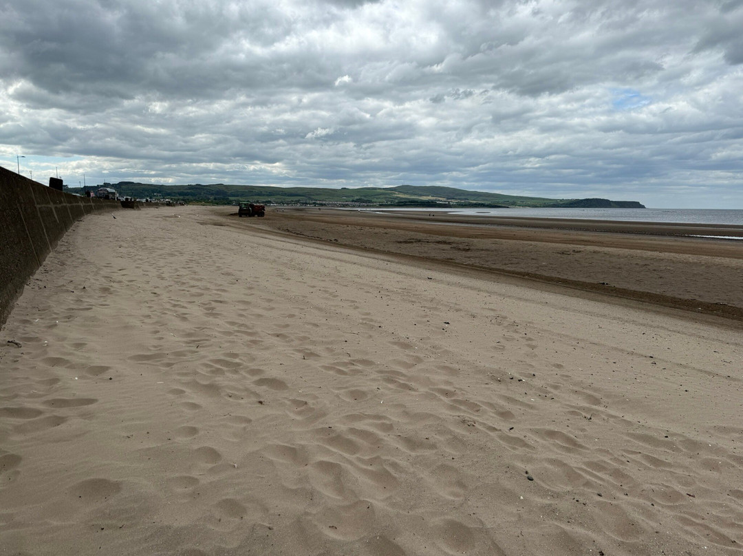 Ayr Beach-艾尔必去景点