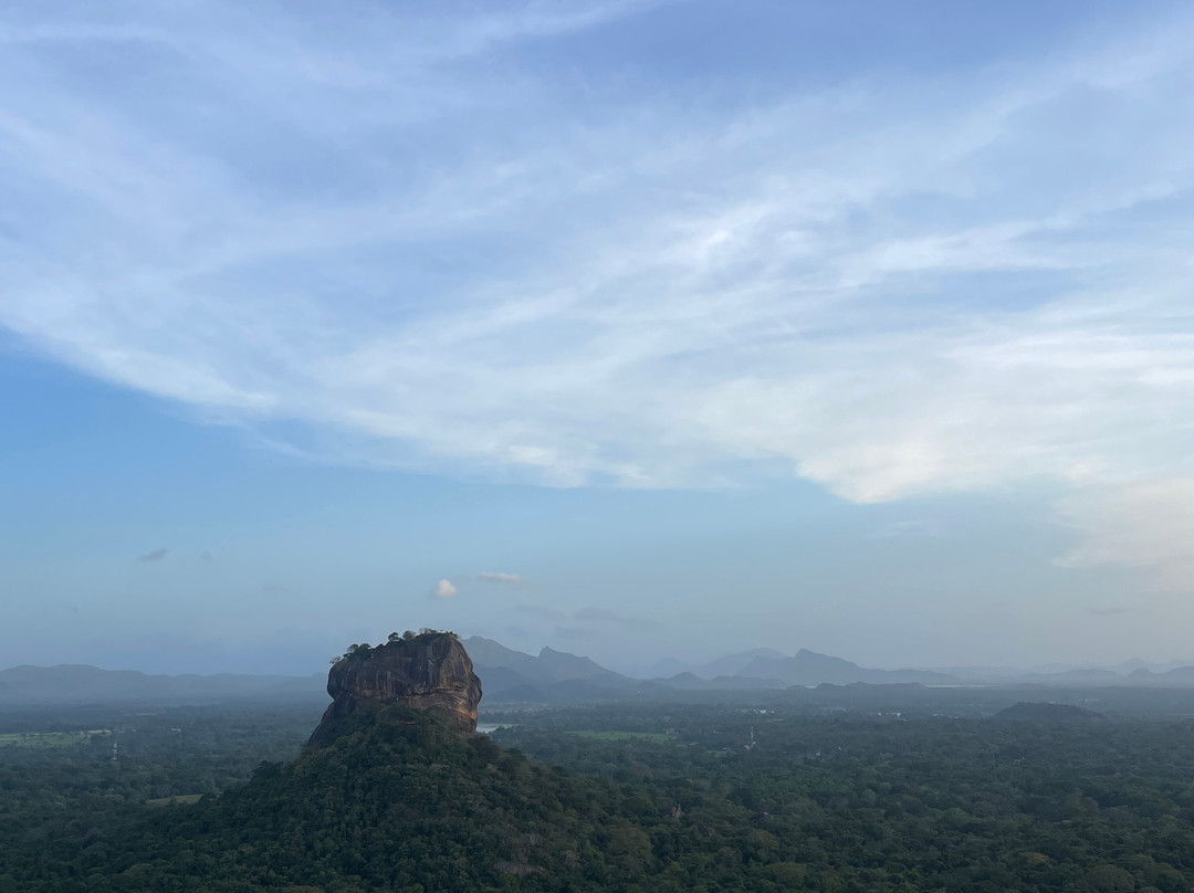 Ceylon leisure travels with sanju-Ja Ela必去景点