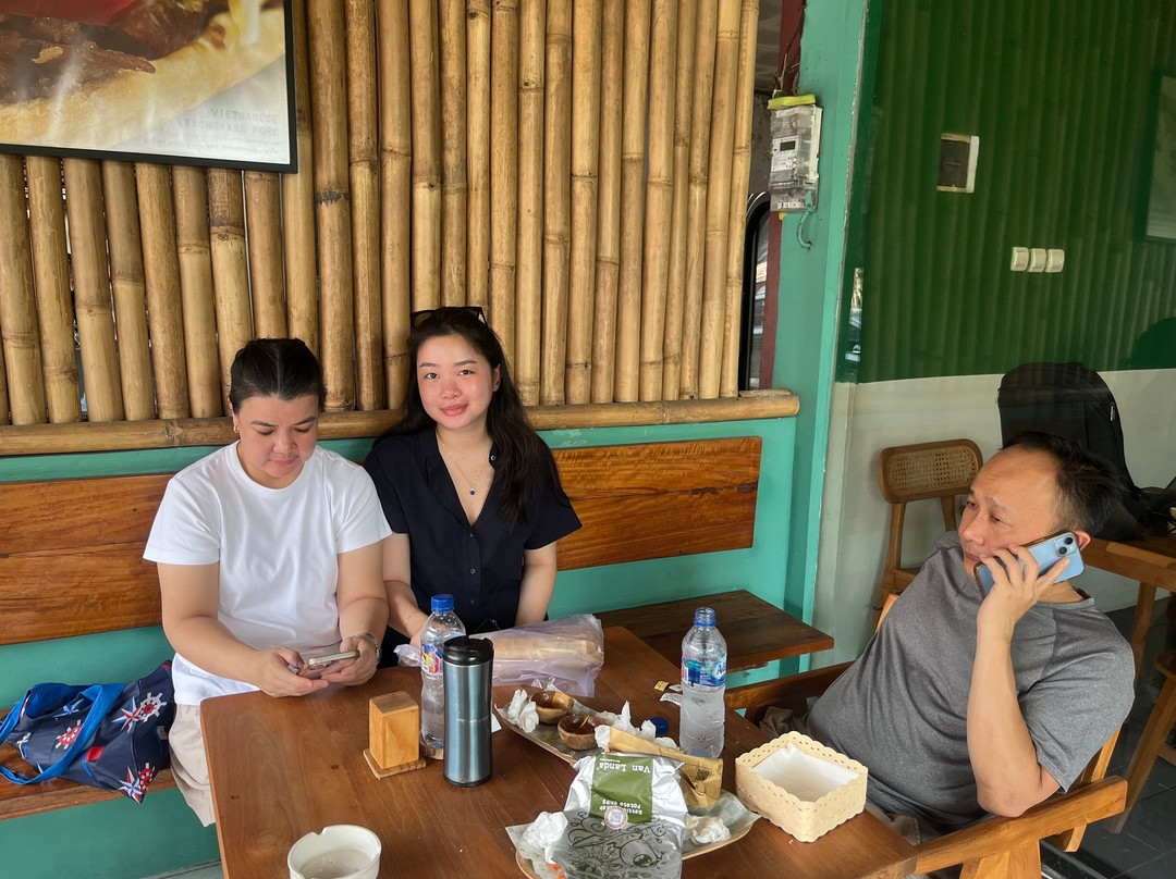 Saigon Express: Bakery + Bánh Mì