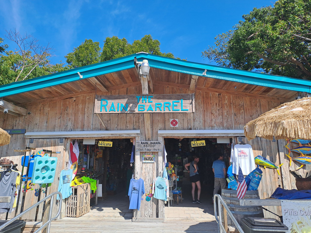 Rain Barrel Village-伊斯拉摩拉达必去景点