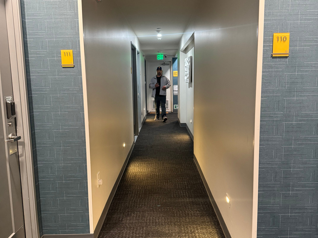 太平洋欧洲酒店主图