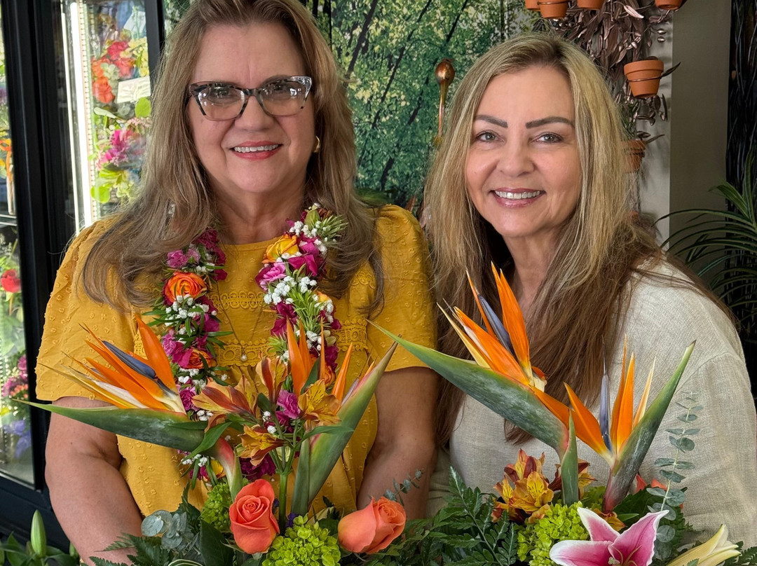 ART among the FLOWERS-棕榈海岸必去景点