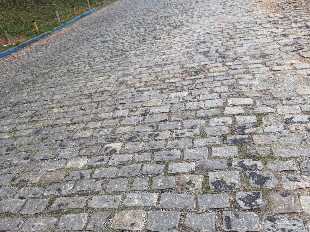 Praia Brava-布基亚斯必去景点