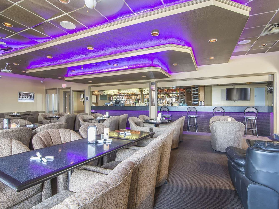 High Level酒店住宿-Quality Inn and Suites