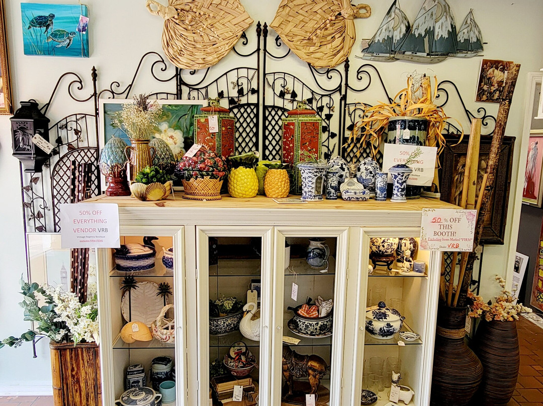 Parrot's Cove Mall-Cocoa必去景点