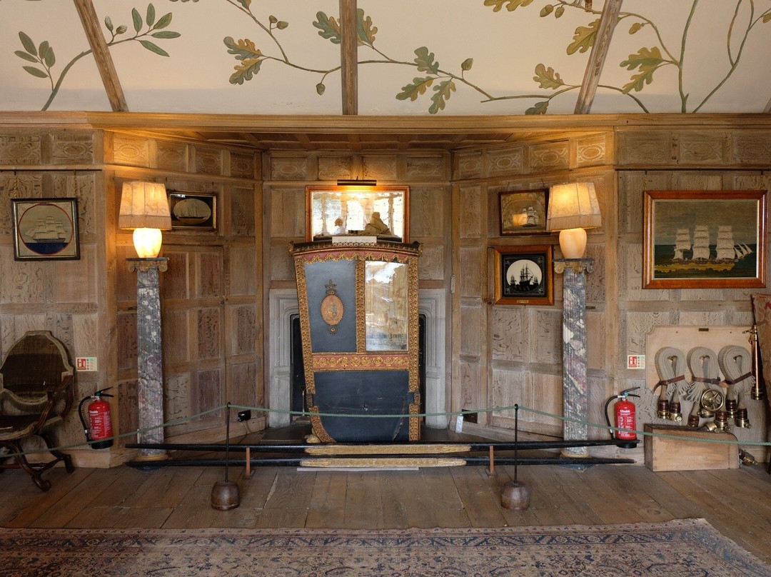 Parham House & Gardens-Storrington必去景点