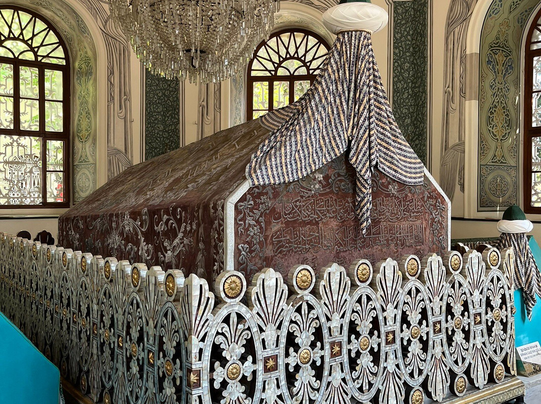 Osmangazi Orhangazi Turbesi-奥斯曼加奇必去景点