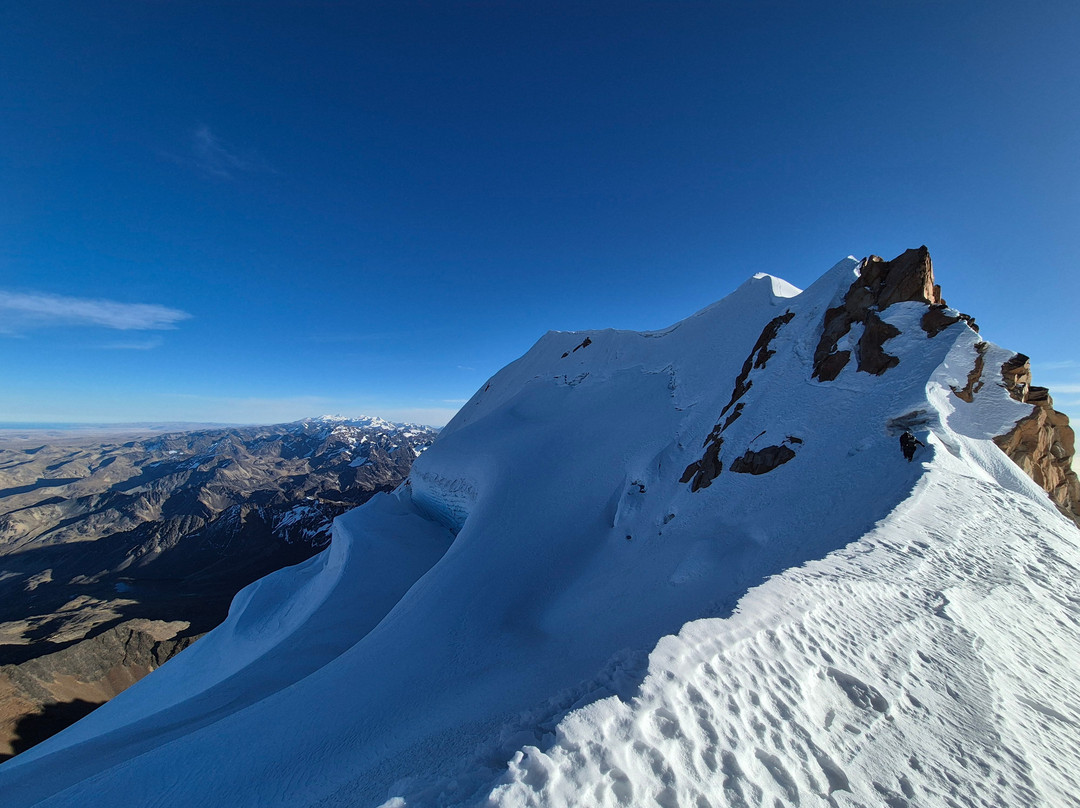 Bolivian Mountaineering-拉巴斯必去景点