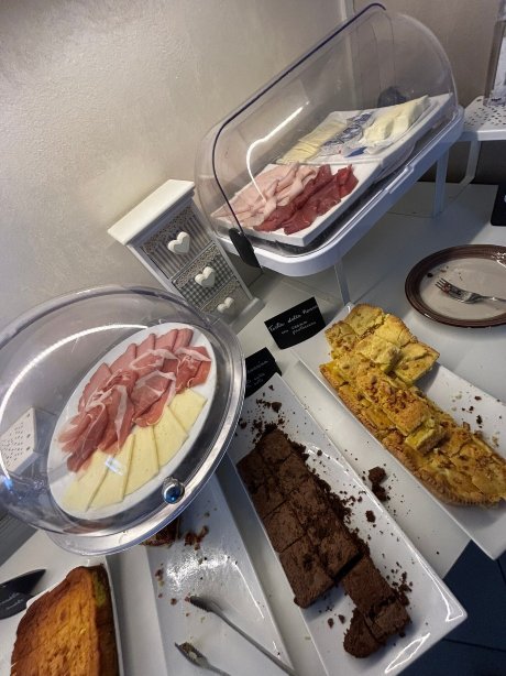 米兰多拉酒店-官方