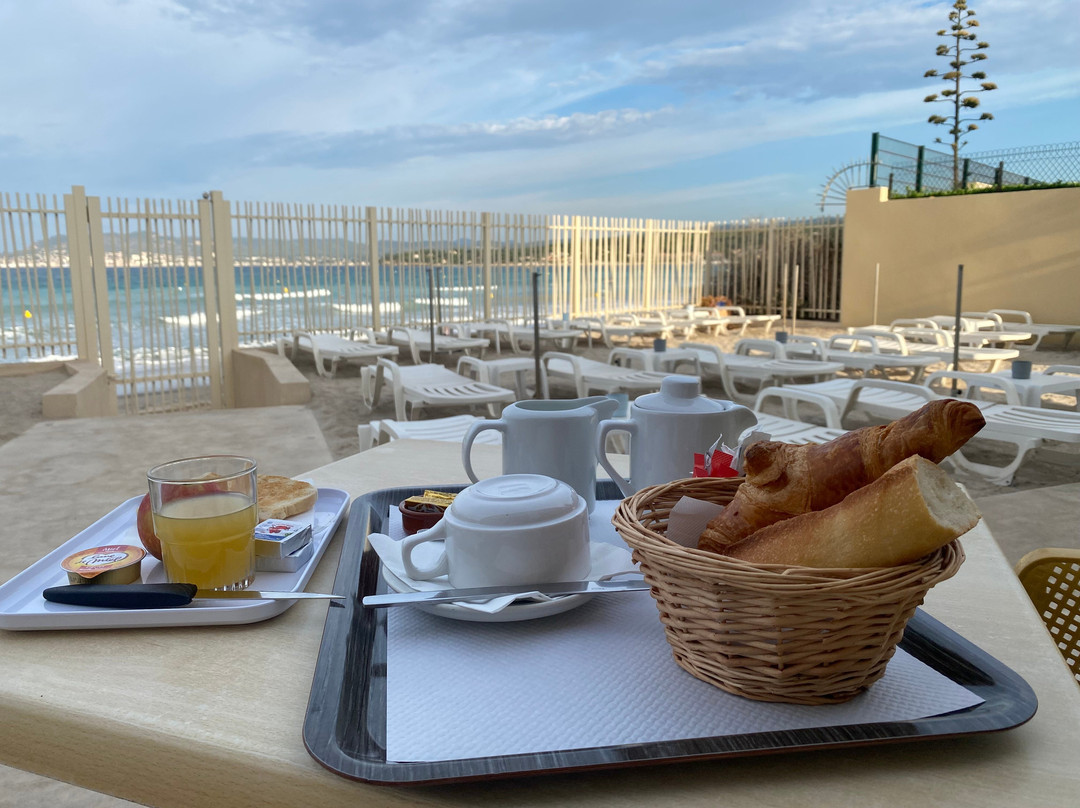 奥塔比德萨布勒酒店主图