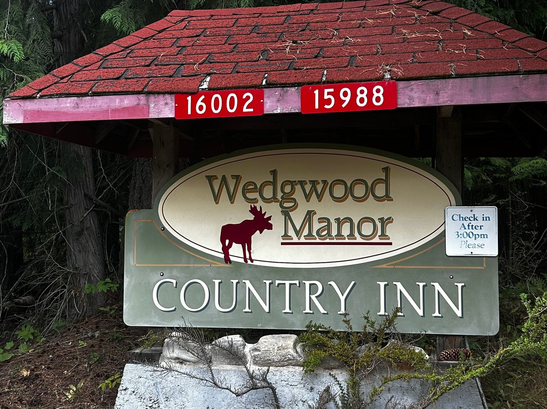 Wedgwood Manor and Glamping Retreat主图