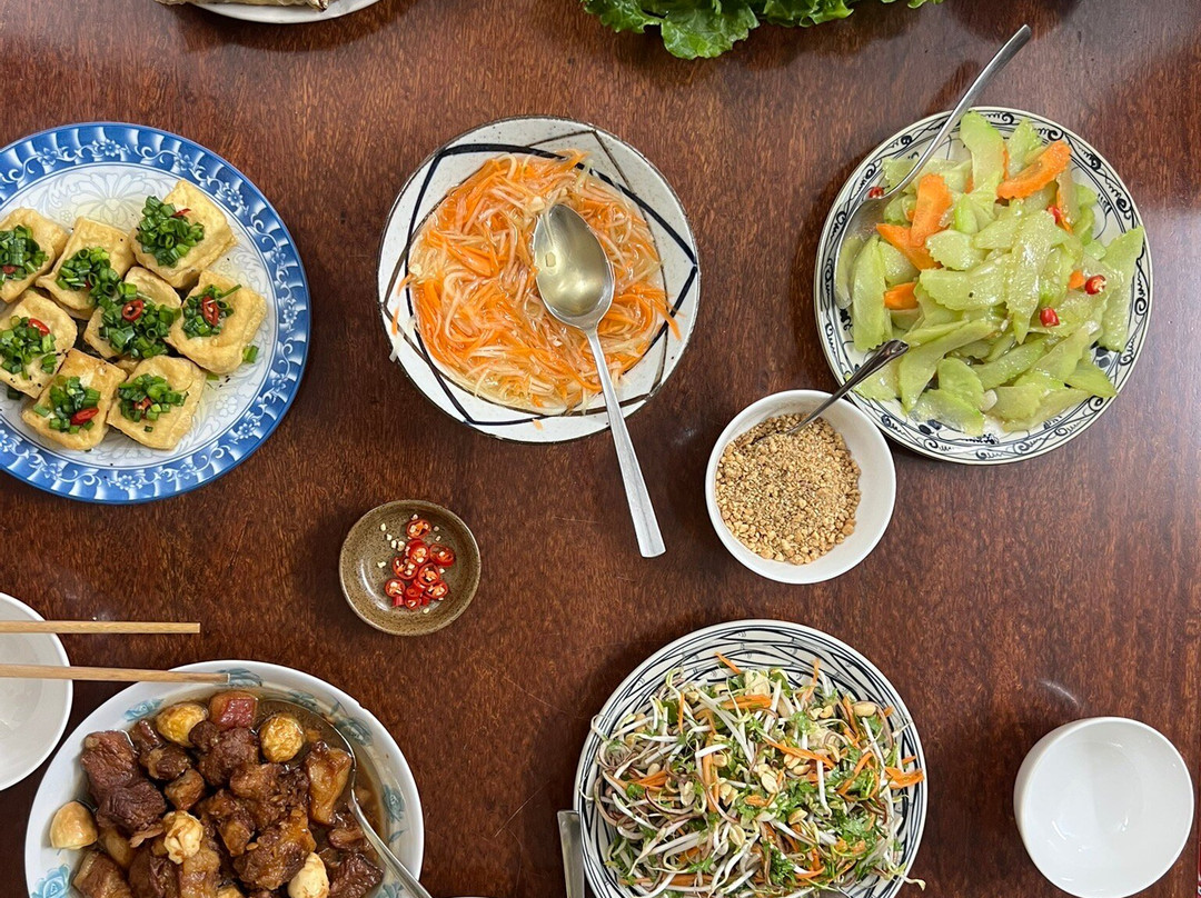 Chef Duyen's Home Cooking Classes & Tours-Ba Dinh必去景点