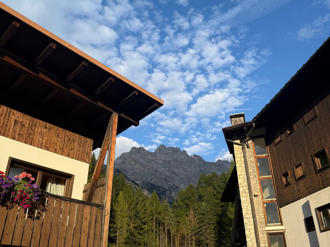 Hotel Mirage Cortina主图