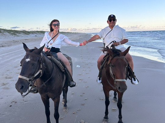 Horses On The Beach: Corpus Christi-科珀斯克里斯蒂市必去景点