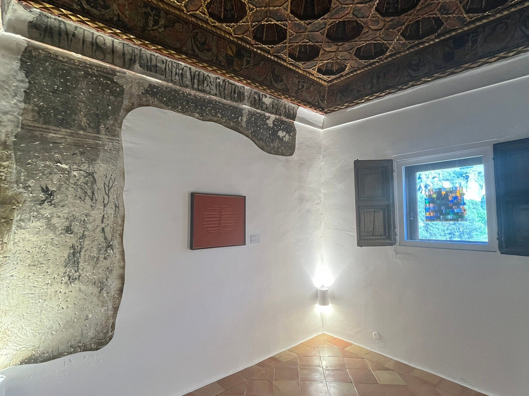 西班牙抽象艺术博物馆-昆卡必去景点