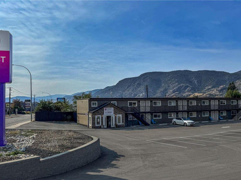 Coast Penticton Hotel