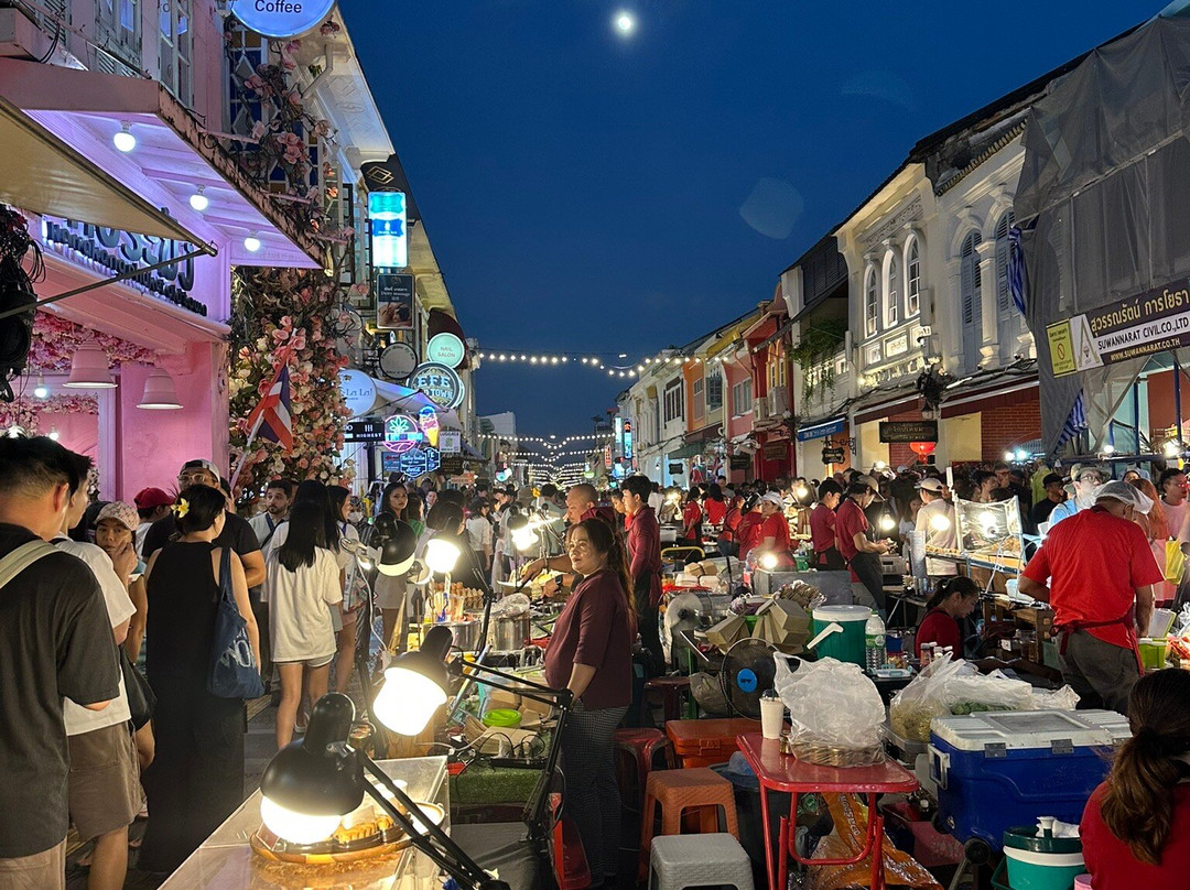 普吉岛周末夜市-普吉镇必去景点