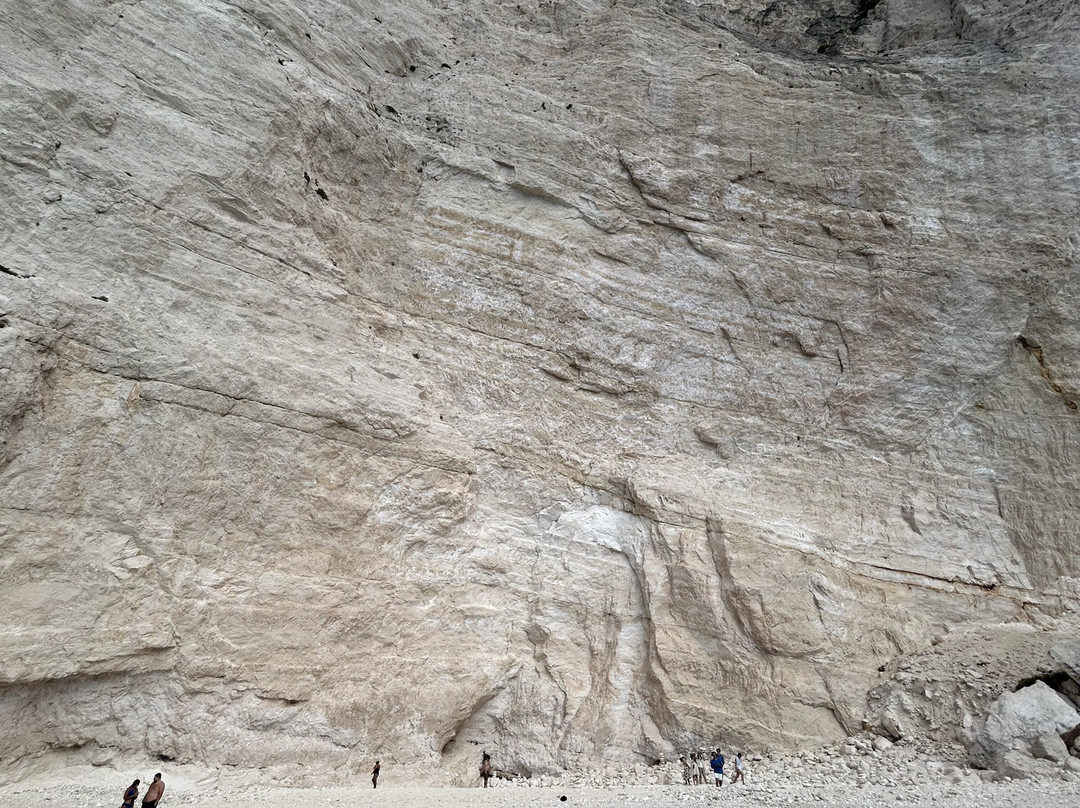 Shipwreck Boat Rentals by Nicol-Anafonitria必去景点