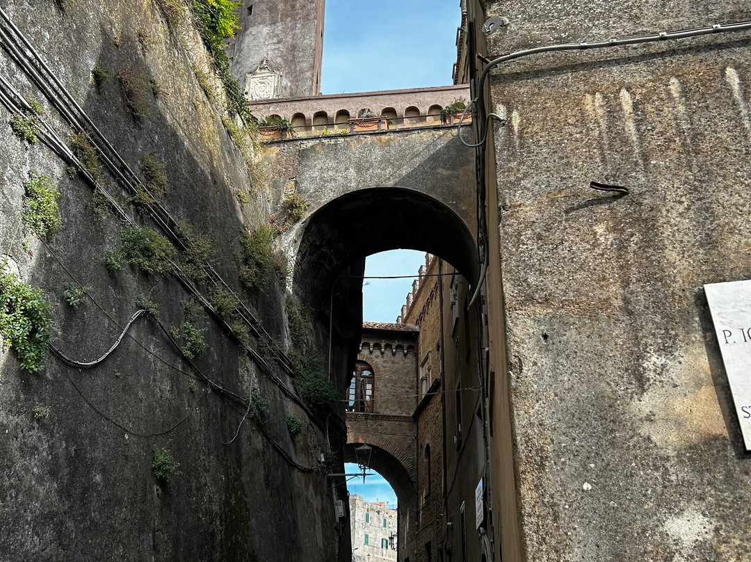 Borgo Medievale-San Gregorio da Sassola必去景点