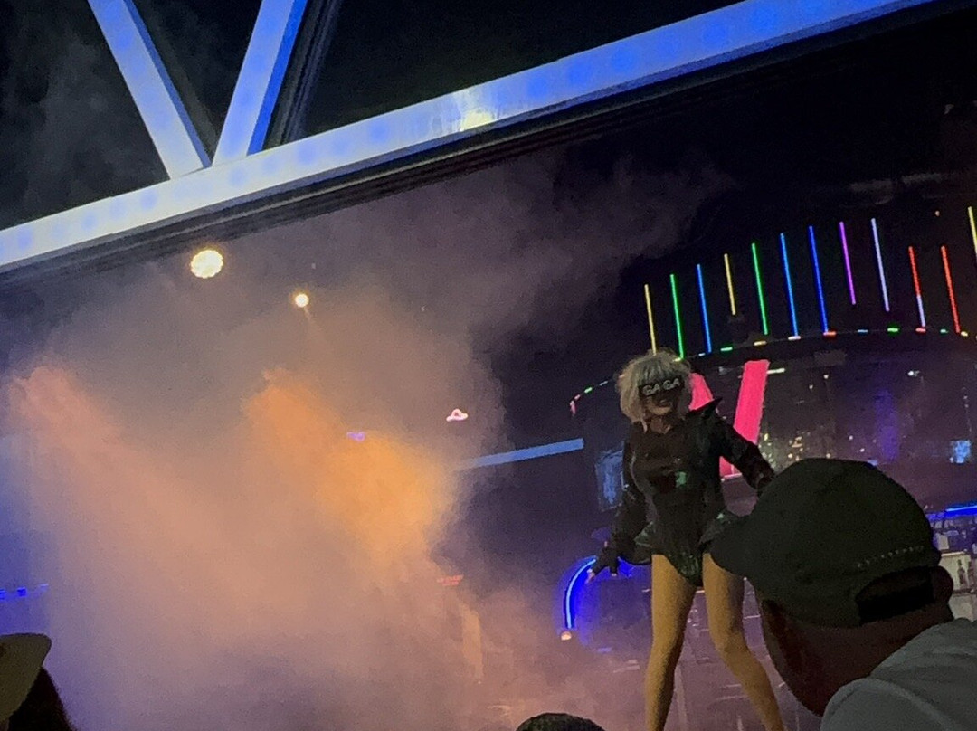 VIP Dance Bar-厄吕代尼兹必去景点