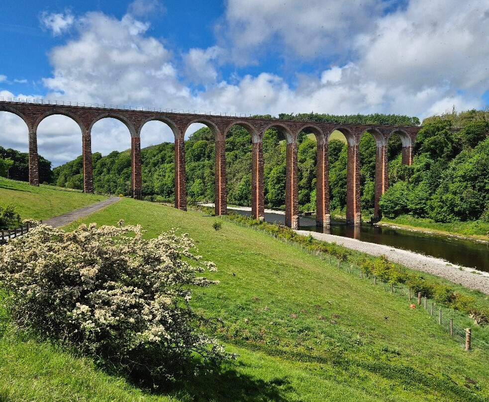 The Leaderfoot Viaduct, also known as the Drygrange Viaduct-Melrose必去景点